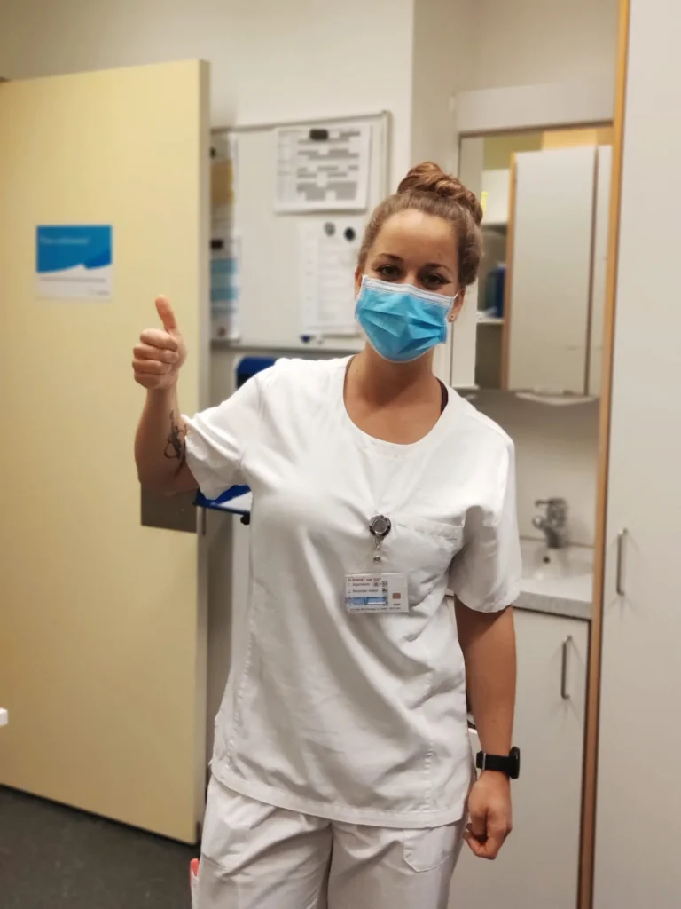 Supernurse im Einsatz Temporär oder Festanstellung